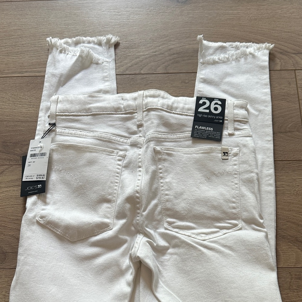 Women's White Jeans - Picture 6 of 7